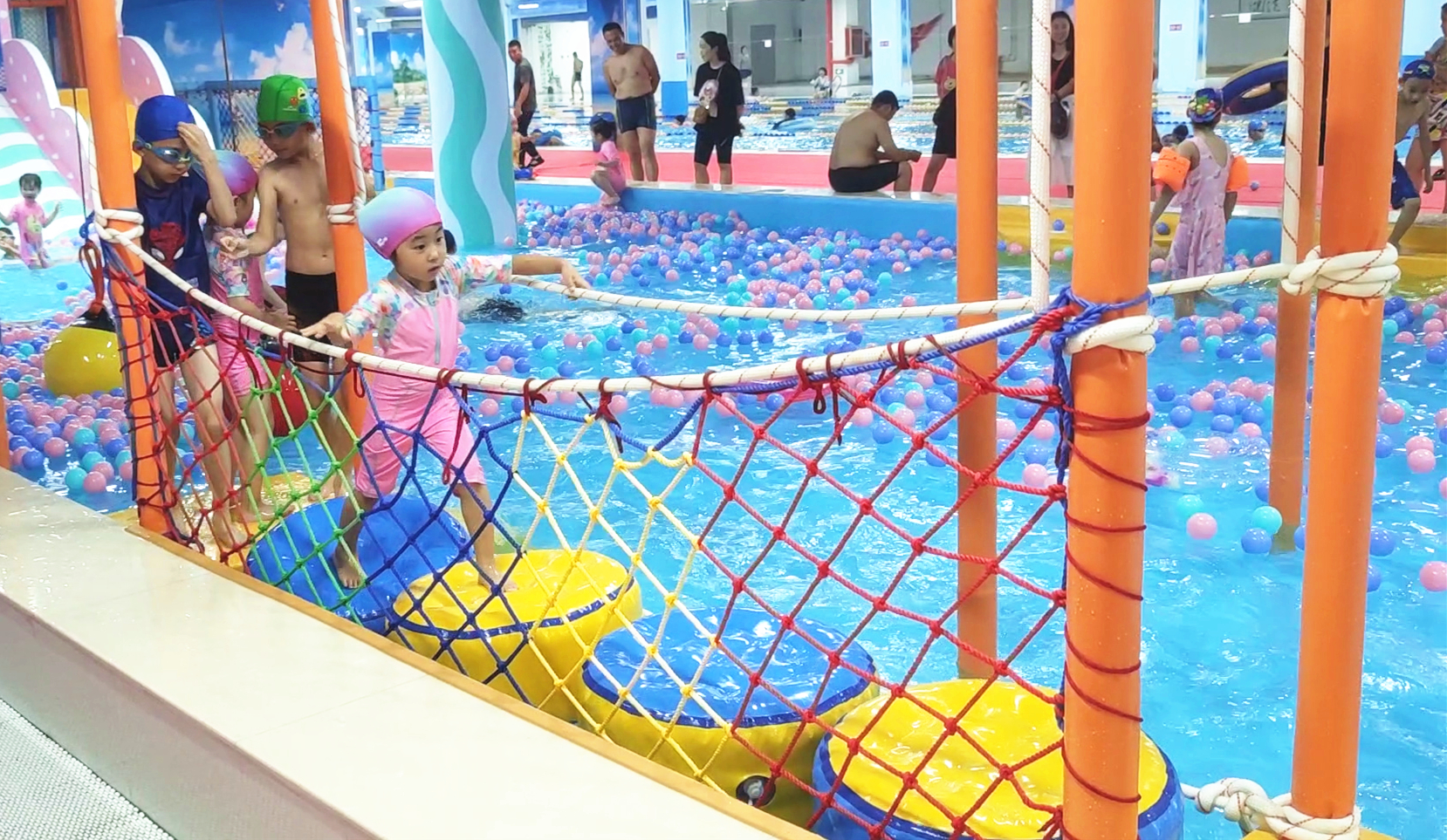 室內(nèi)水上樂園引論的方法有哪些？